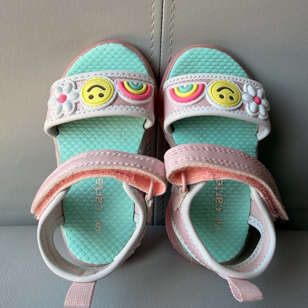 Carter's girls Stellah size 5. (light up sole)💡 - Picture 3 of 5
